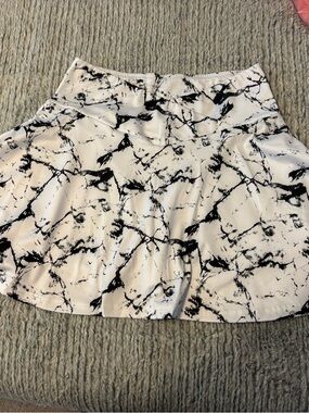 Black & White Marble Print Athletic Skort XXL